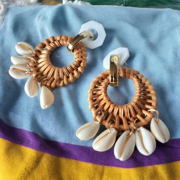 🆕️ Boho Chic Rattan Shell Earrings 18K Gold Plated Summer Beach Themed Vibes - Picture 7 of 10
